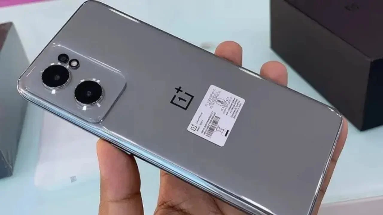 Just ₹11,890! OnePlus Nord 2T 5G – 180W Charger, 12GB RAM, 256GB Storage & Powerful Battery Backup Beast!